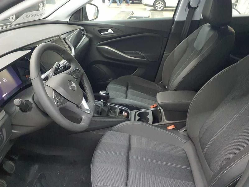 Gebraucht Opel Grandland X 131 PS (96 kW) 2024 Quarz silber metallic SUV