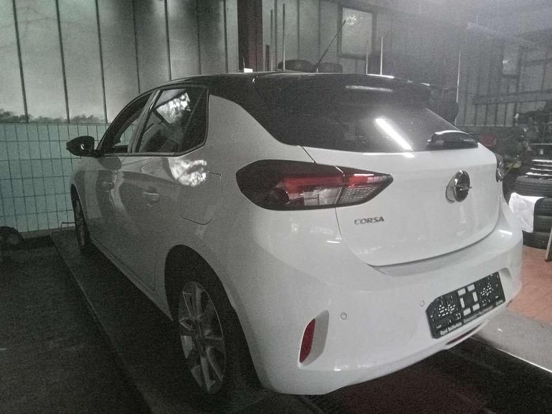 Gebraucht Opel Corsa Edition 75 PS (55 kW) 2023 Lack weiss banquise Kleinwagen