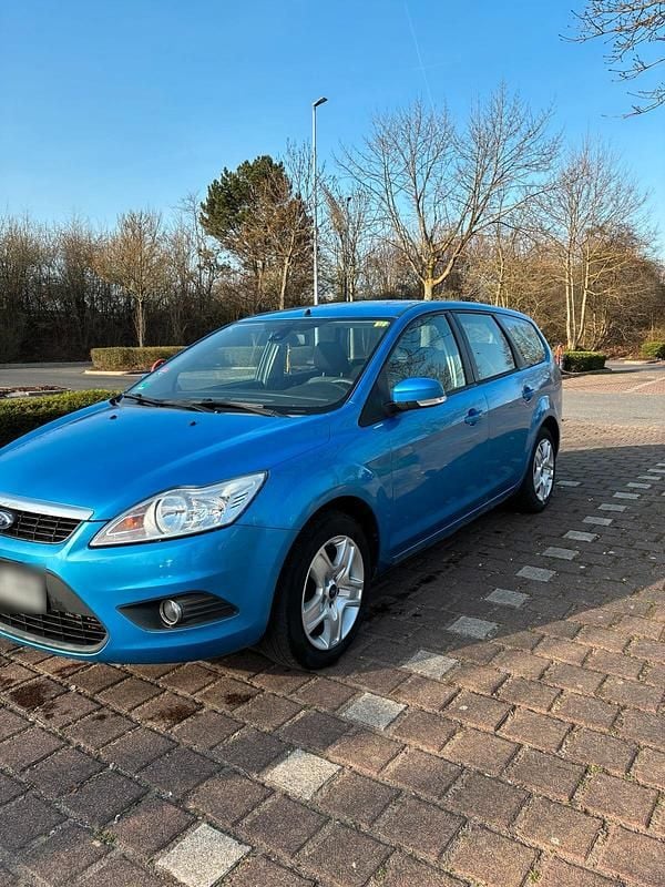 Gebraucht Ford Focus 109 PS (80 kW) 2010 Blau Kombi