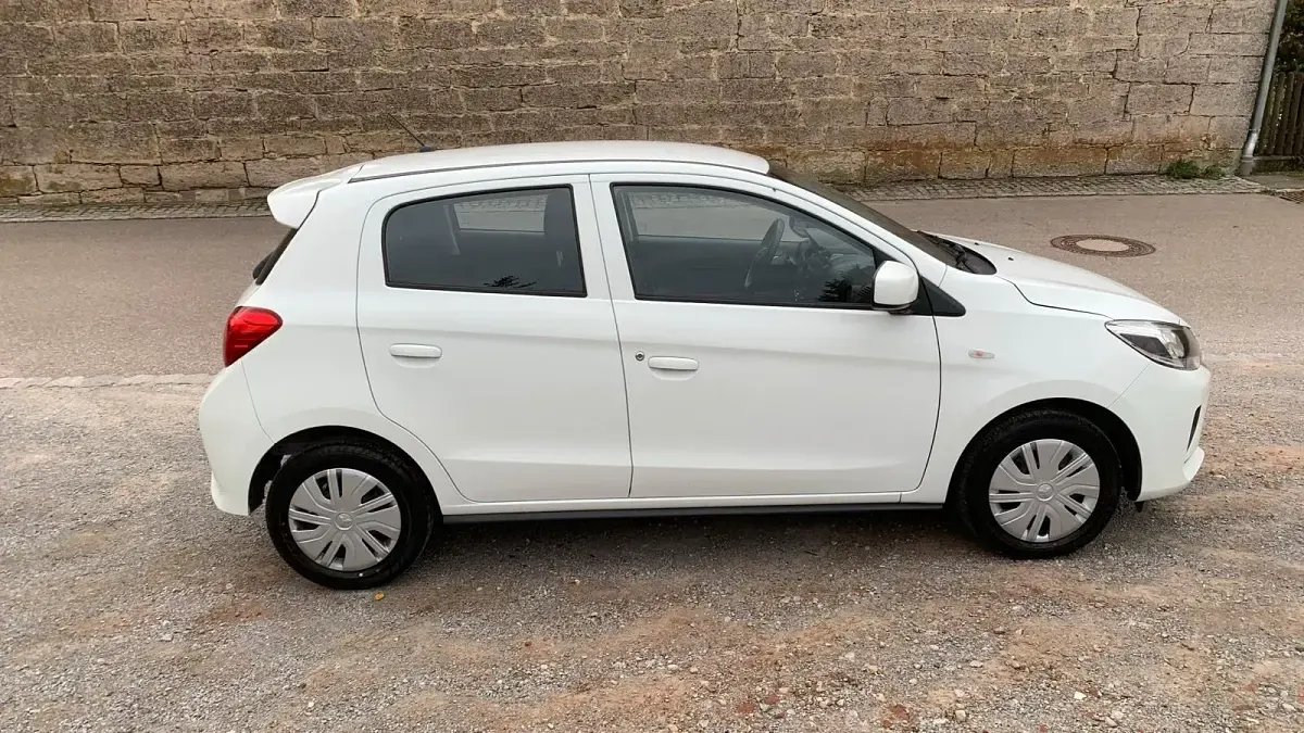 Gebraucht Mitsubishi Space Star 71 PS (52 kW) 2020 Weiß Kleinwagen