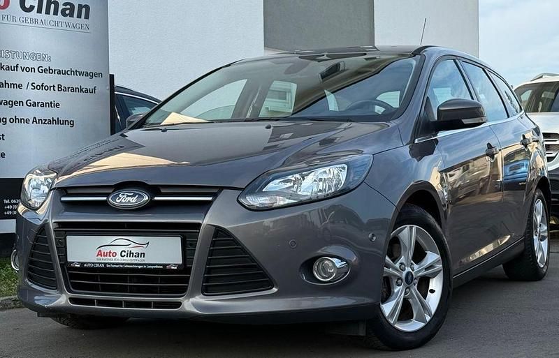 Gebraucht Ford Focus Champions Edition 116 PS (85 kW) 2012 Braun Kombi