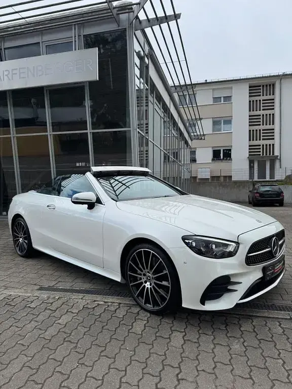 Gebraucht Mercedes E450 AMG 367 PS (269 kW) 2021 Weiß Cabrio