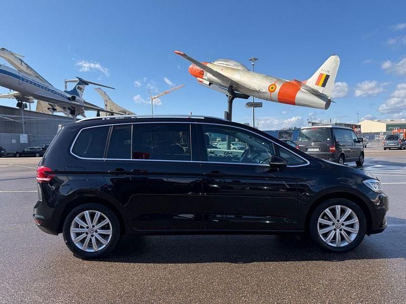 Gebraucht VW Touran Highline 190 PS (139 kW) 2017 Schwarz Van / Kleinbus