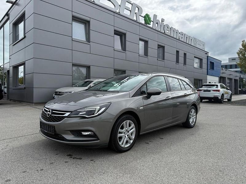 Beige Gebraucht 2016 Opel Astra Edition Kombi | 7.990 € (Fairer Preis) - Bild 1/4