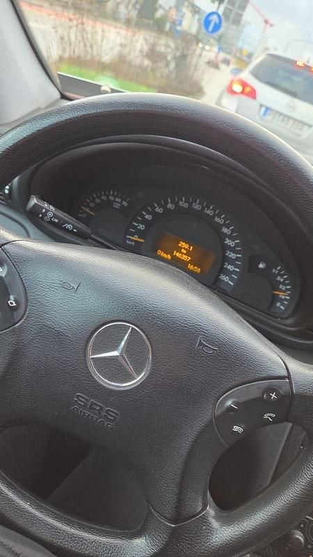 Gebraucht Mercedes C200 170 PS (125 kW) 2000 Rot Limousine