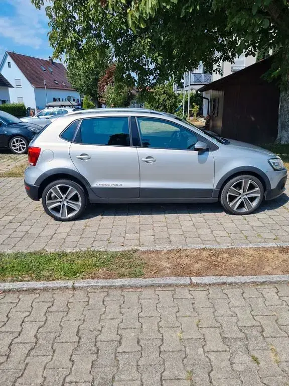 Gebraucht VW Polo Cross 105 PS (77 kW) 2011 Silber Kleinwagen