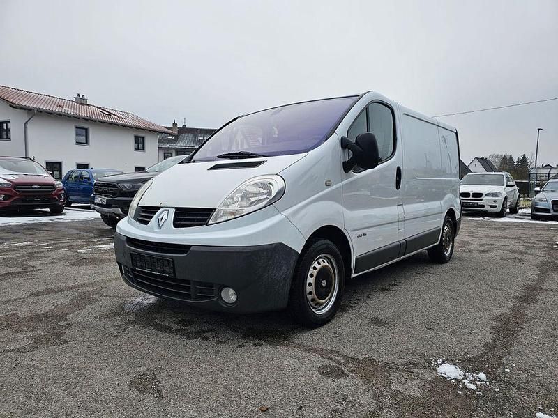 Weiß Gebraucht 2008 Renault Trafic Van / Kleinbus | 5.250 € (Etwas zu teuer) - Bild 1/4