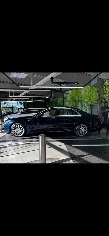 Gebraucht Mercedes S560 AMG 469 PS (344 kW) 2019 Blau Limousine