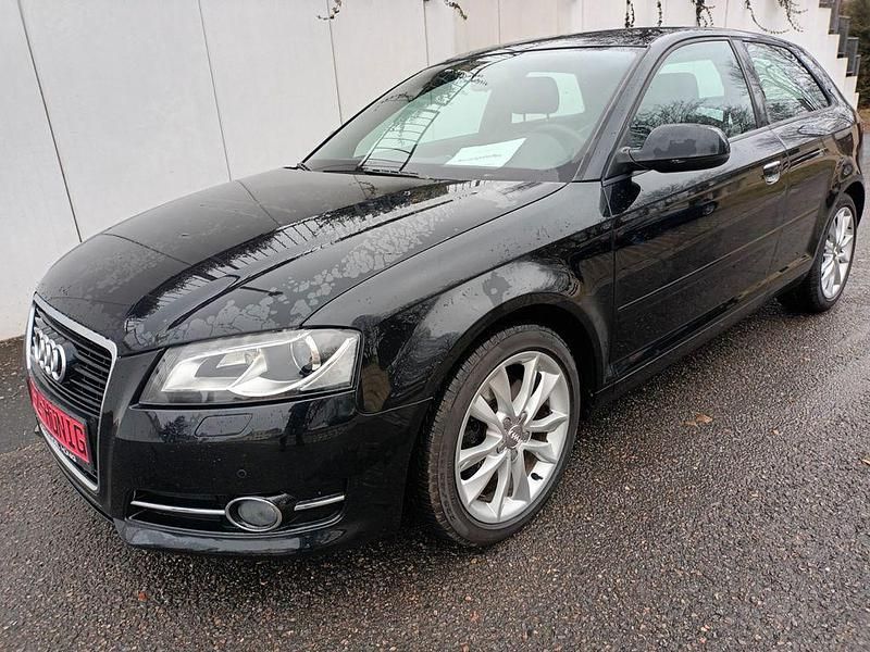 Phantomschwarz Gebraucht 2010 Audi A3 Ambition Coupé | 12.490 € (Teuer) - Bild 1/4
