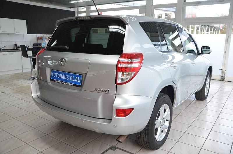 Gebraucht Toyota RAV4 158 PS (116 kW) 2009 Silber SUV