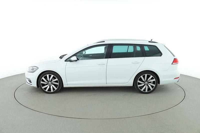 Gebraucht VW Golf VII Highline 2019 Weiß Kombi