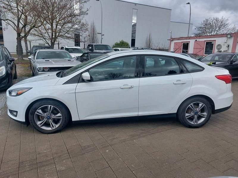 Gebraucht Ford Focus SE 162 PS (119 kW) 2018 Weiß Limousine