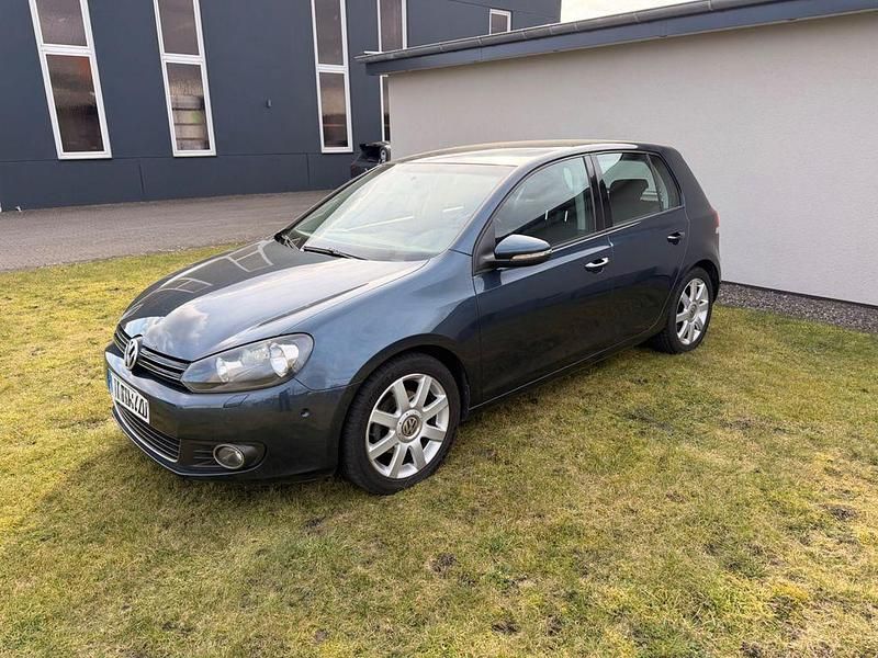 Gebraucht VW Golf VII Highline 140 PS (102 kW) 2012 Blau Limousine