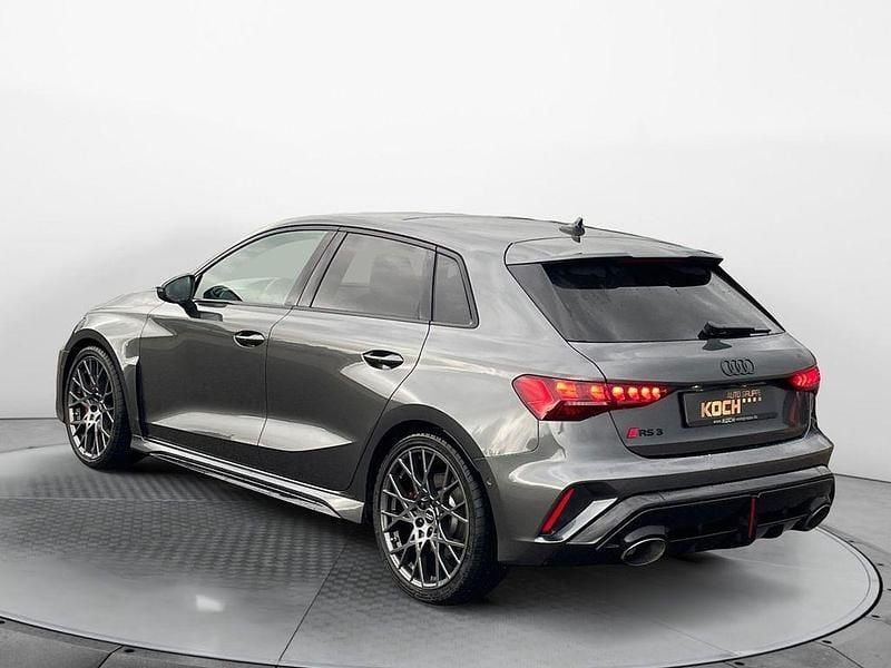 Gebraucht Audi RS3 Sport 400 PS (294 kW) 2025 Grau Limousine