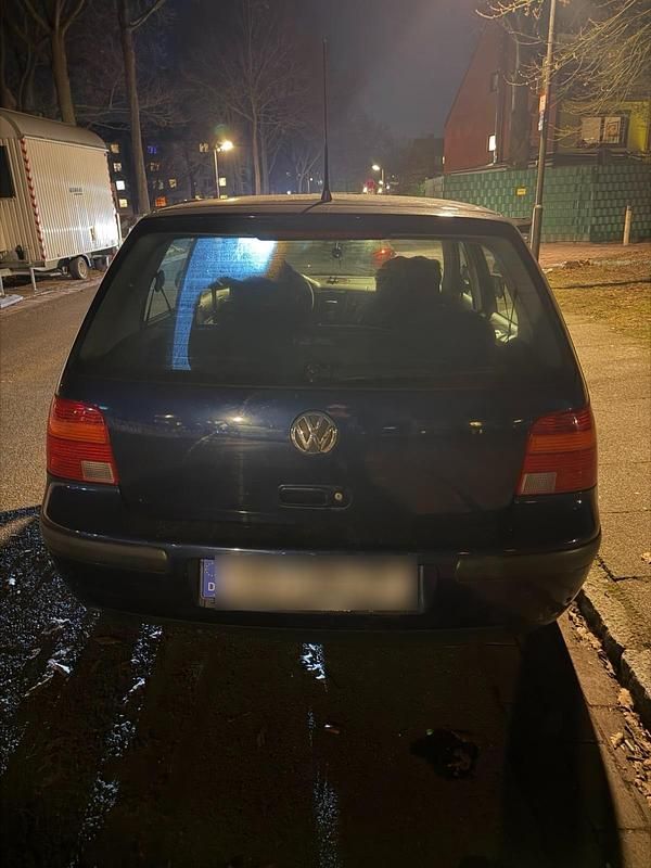 Gebraucht VW Golf IV 75 PS (55 kW) 2001 Blau Kleinwagen