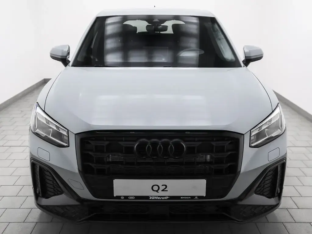 Nowe Audi Q2 Competition 150 KM (110 kW) 2026 Szary SUV