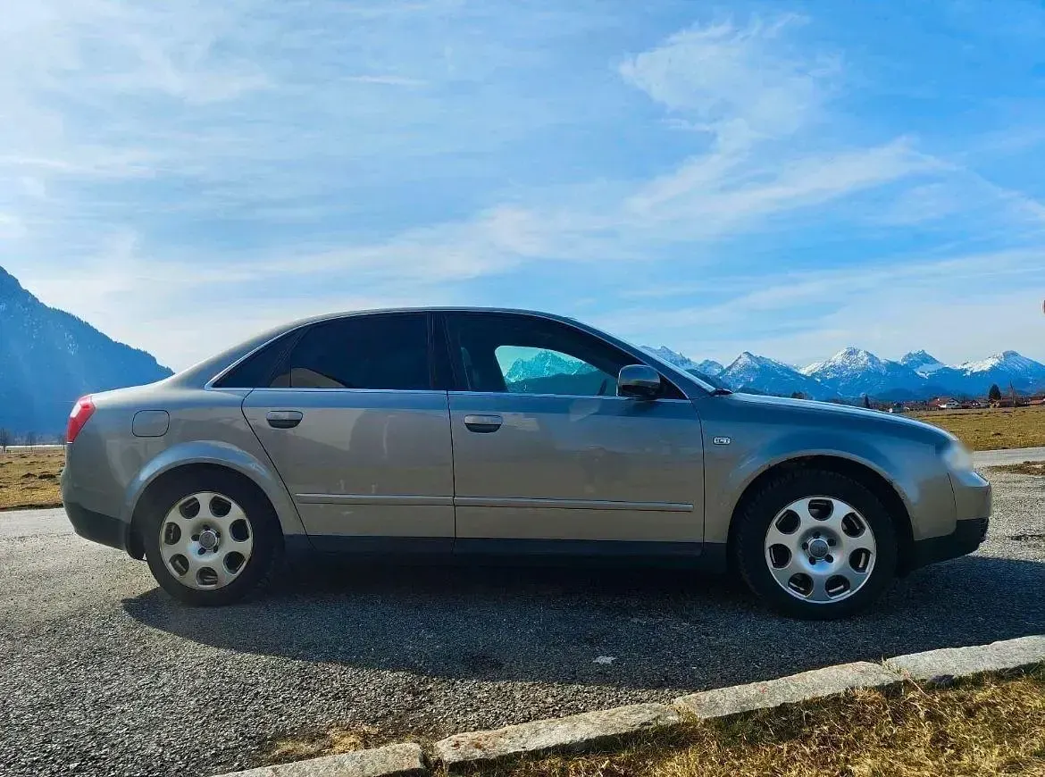 Gebraucht Audi A4 170 PS (125 kW) 2002 Grau Limousine