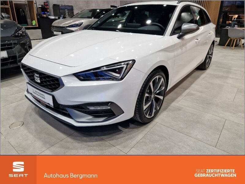 Weiß Neu 2024 Seat Leon FR Limousine | 39.903 € - Bild 1/4