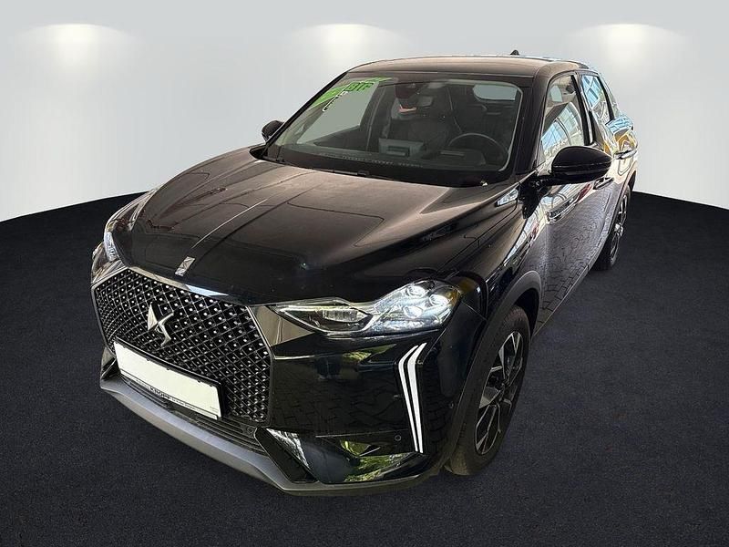 Gebraucht DS Automobiles DS3 Rivoli 131 PS (96 kW) 2023 Lackierung schwarz perla nera/ SUV