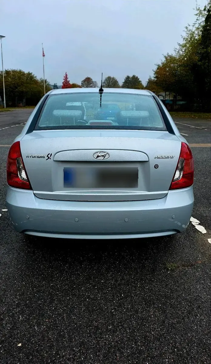 Brugt Hyundai Accent 2007 Grå Sedan