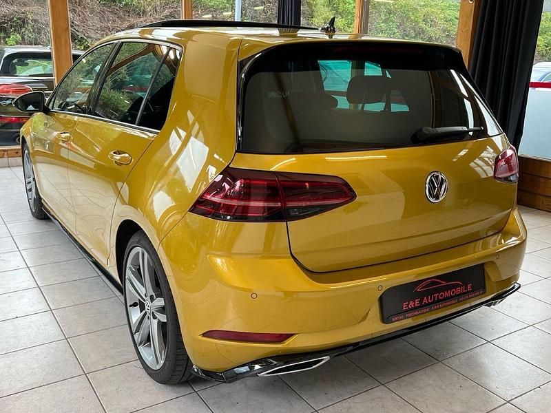 Gebraucht VW Golf VII Highline 150 PS (110 kW) 2017 Gelb Limousine