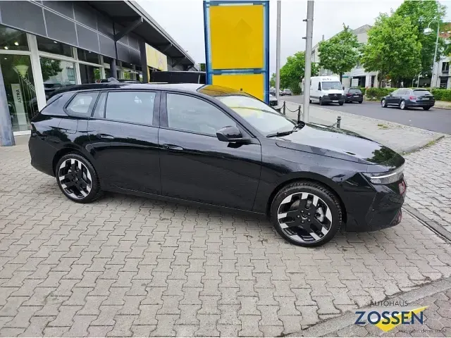 Neu Opel Astra 114 kW (156 PS) 2026 Schwarz Kombi