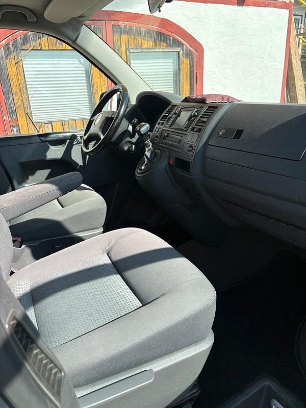 Gebraucht VW T5 174 PS (127 kW) 2005 Grau Van