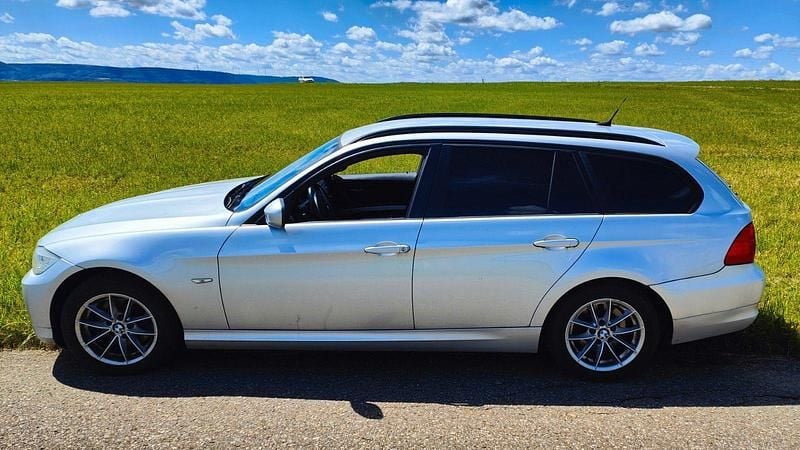 Second-hand BMW 320 184 CP (135 kW) 2011 Argintiu Break