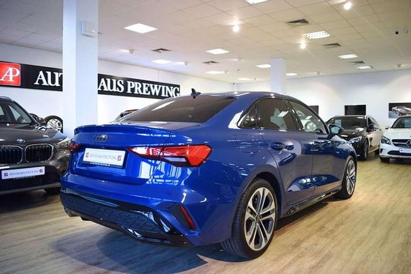 Gebraucht Audi A3 S-Line 116 PS (85 kW) 2025 Blau Limousine