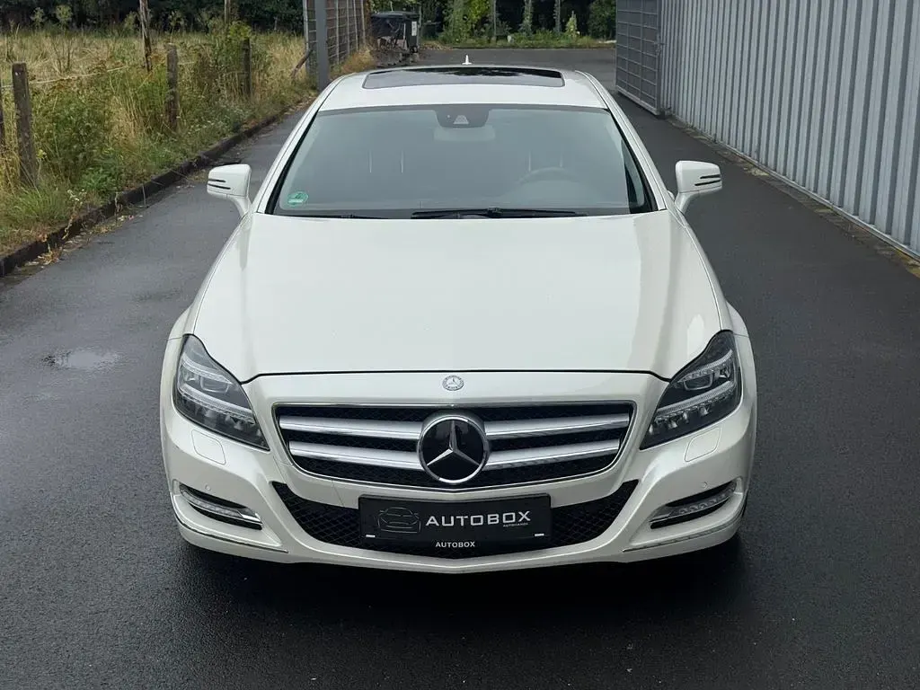 Gebraucht Mercedes CLS250 Shooting Brake 204 PS (150 kW) 2012 Diamantweiss Kombi
