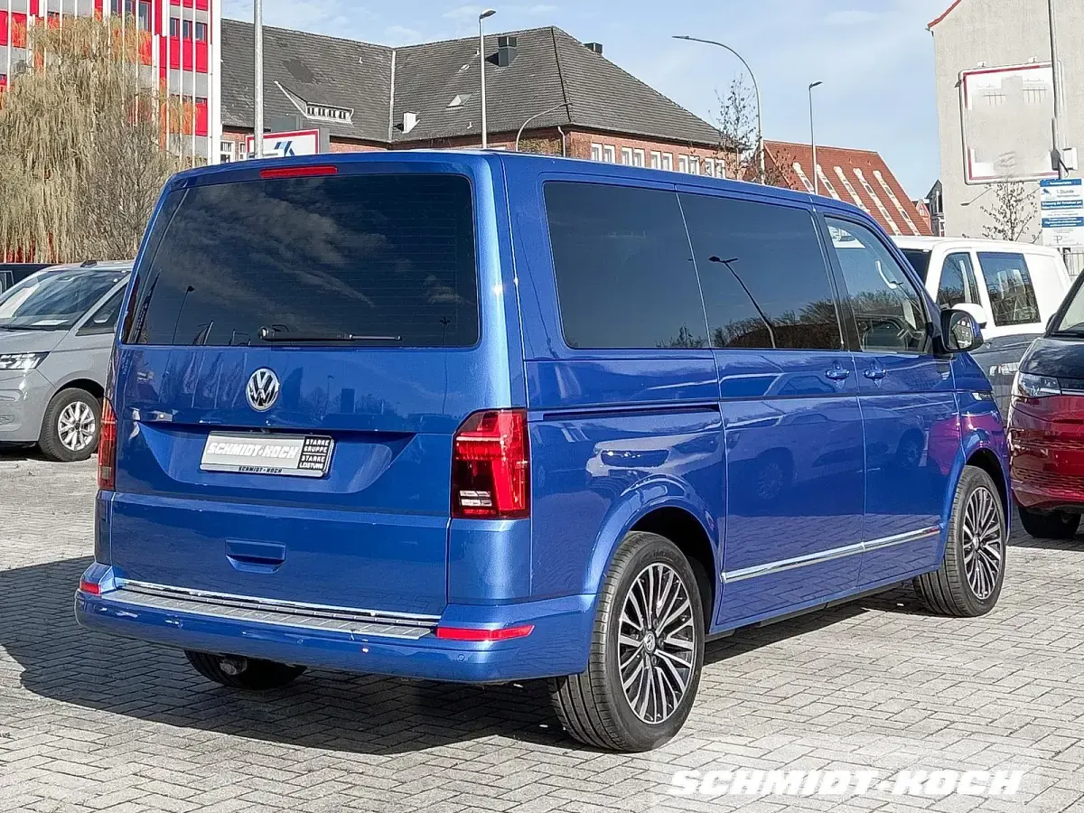 Używany VW Multivan Comfortline 204 KM (150 kW) 2021 Niebieski Minivan
