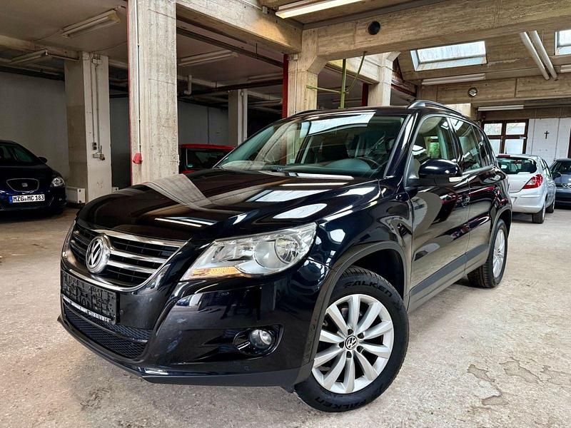 Gebraucht VW Tiguan Trendline 150 PS (110 kW) 2011 Schwarz SUV