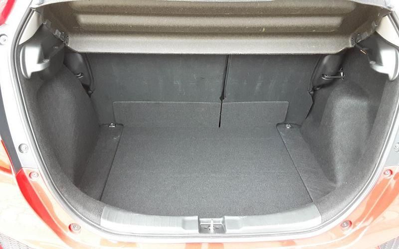 Gebraucht Honda Jazz Elegance 102 PS (75 kW) 2017 Milano red Kleinwagen