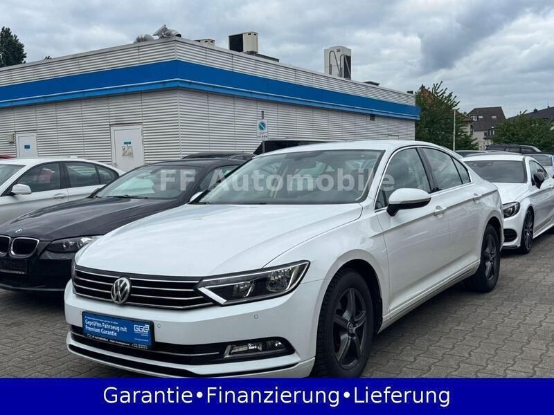 Weiß Gebraucht 2015 VW Passat Comfortline Limousine | 12.800 € (Fairer Preis) - Bild 1/3
