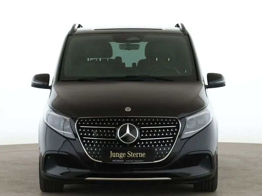 Gebraucht Mercedes V250 Avantgarde 190 PS (139 kW) 2025 Schwarz Van / Kleinbus