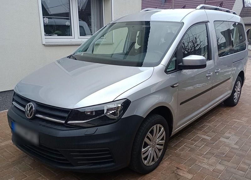 Silber Gebraucht 2017 VW Caddy Maxi Van / Kleinbus | 11.500 € (Superpreis) - Bild 1/4