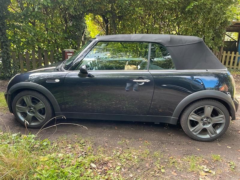 Usata Mini Cooper Cabriolet 116 CV (85 kW) 2006 Nero Cabrio