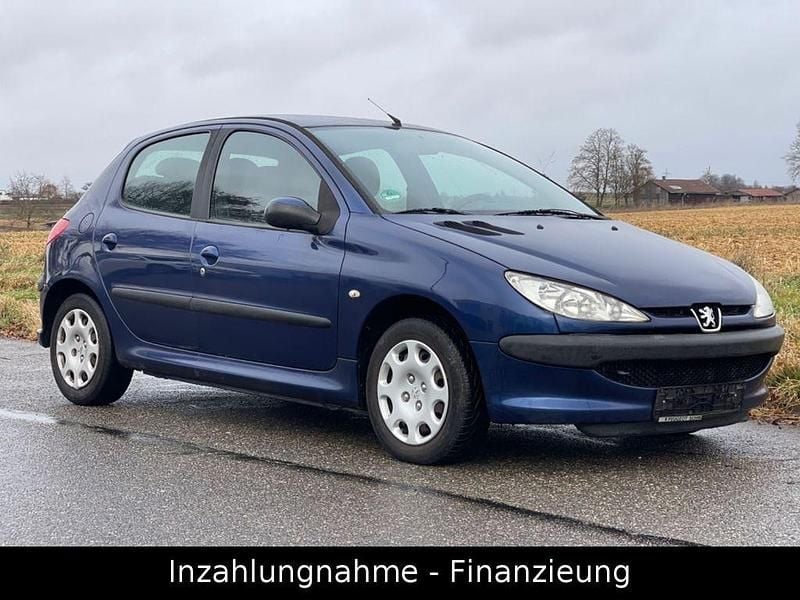 Blau Gebraucht 2005 Peugeot 206 Filou Limousine | 1.500 € (Fairer Preis) - Bild 1/4