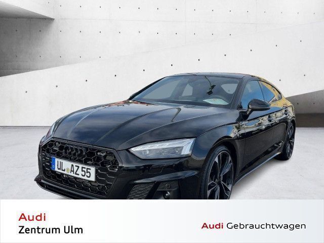 Distriktgrün metallic Gebraucht 2024 Audi A5 Sportback Business Limousine | 62.870 € - Bild 1/4