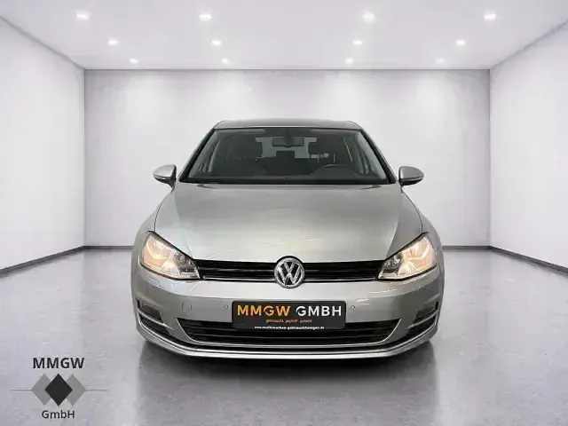 Gebraucht VW Golf VII LOUNGE 86 PS (63 kW) 2016 Silber Limousine