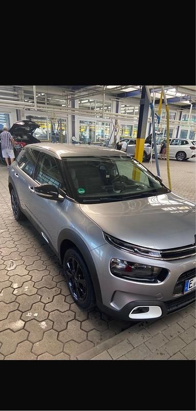 Silber Gebraucht 2019 Citroën C4 Cactus Shine Kleinwagen | 12.300 € (Fairer Preis) - Bild 1/4