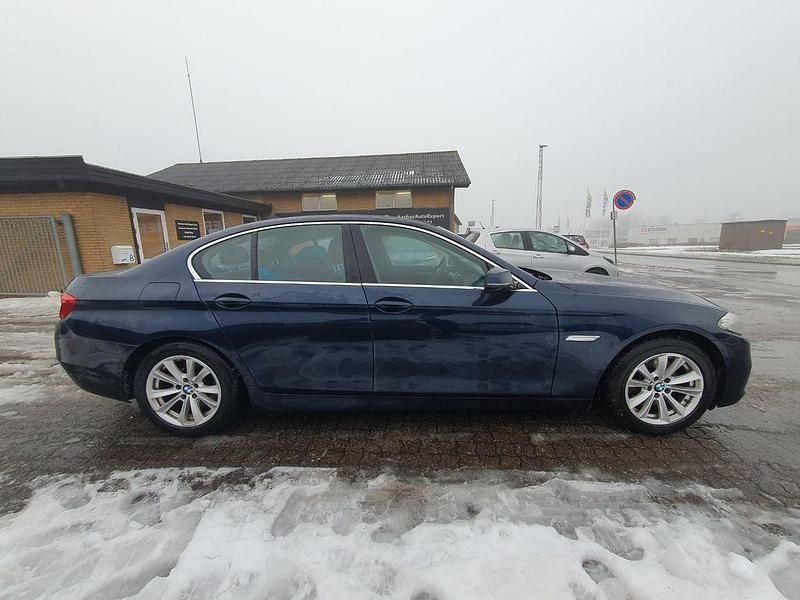 Gebraucht BMW 530 258 PS (189 kW) 2015 Blau Limousine