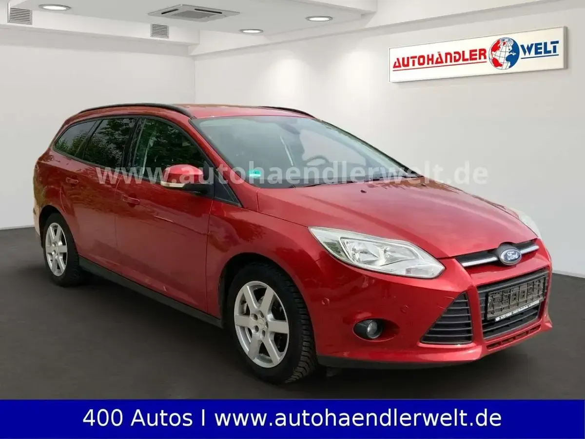 Gebraucht Ford Focus 125 PS (91 kW) 2013 Rot Kombi