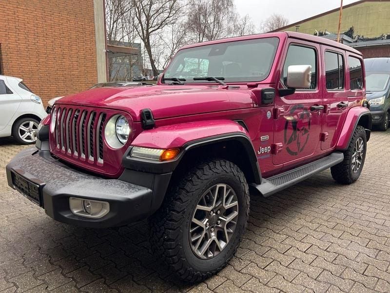 Gebraucht Jeep Wrangler Unlimited Sahara 272 PS (200 kW) 2022 Violett SUV