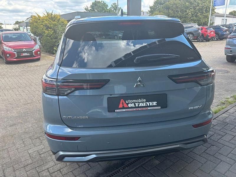 Gebraucht Mitsubishi Outlander P-HEV Edition 306 PS (225 kW) 2026 Grau SUV