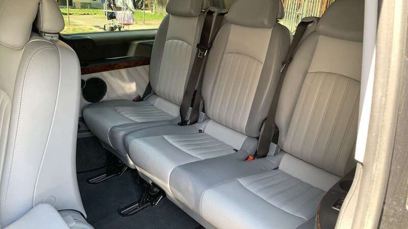 Schwarz Gebraucht 2013 Mercedes Viano Van / Kleinbus | 16.950 € (Fairer Preis) - Bild 1/4