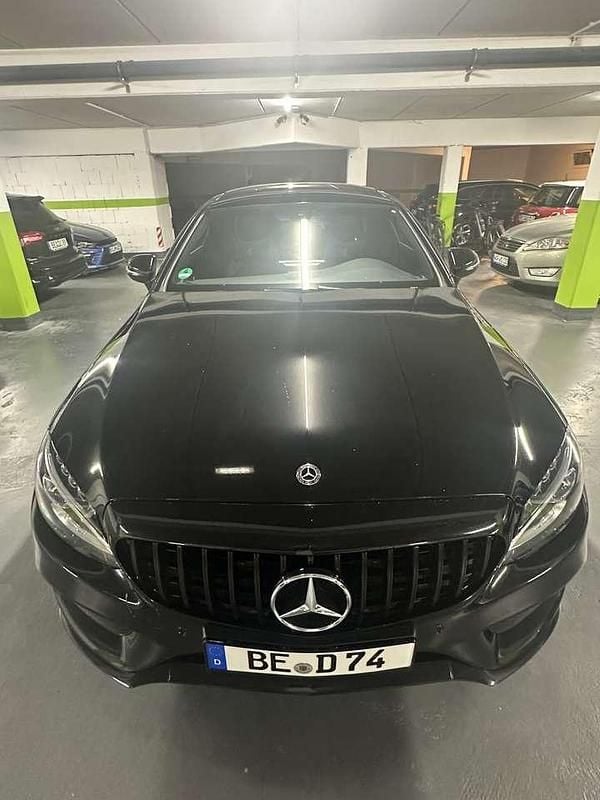 Schwarz Gebraucht 2018 Mercedes C300 Edition Coupé | 25.999 € (Fairer Preis) - Bild 1/4