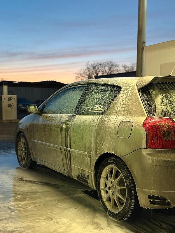 Gebraucht Toyota Corolla 192 PS (141 kW) 2002 Limousine