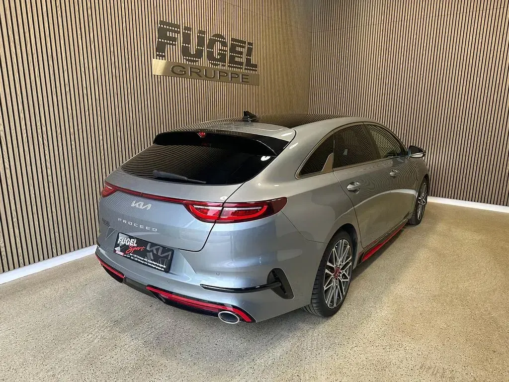 Używany Kia ProCeed GT 204 KM (150 kW) 2023 Srebrny Kombi