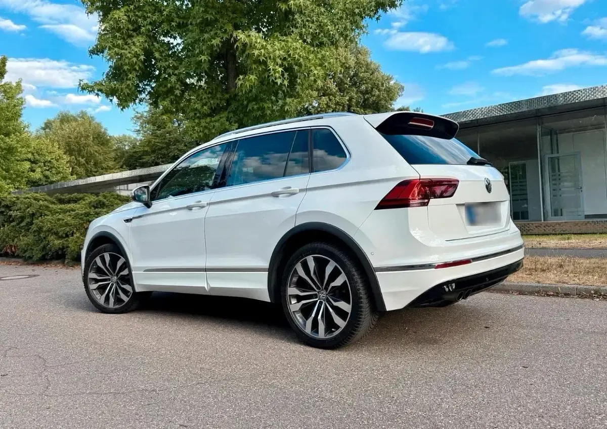 Gebraucht VW Tiguan R-line 180 PS (132 kW) 2017 Weiß SUV